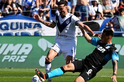 en-el-ultimo-partido-entre-velez-y-racing-por-la-MV5SJUCYDBACHAQJ3G3342TQSI